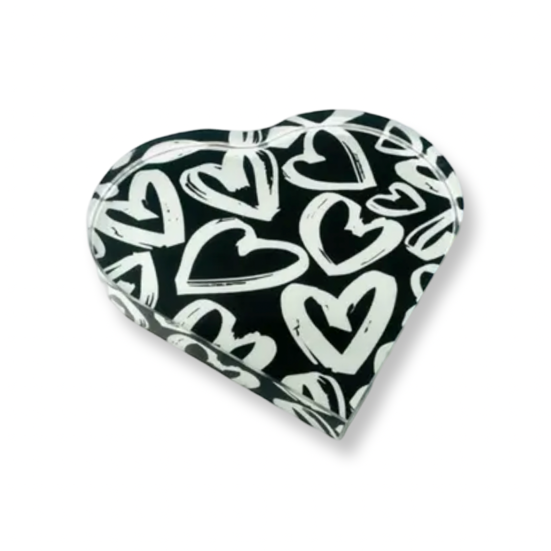 IG Graffiti Love Crystal Heart Paperweight Decor